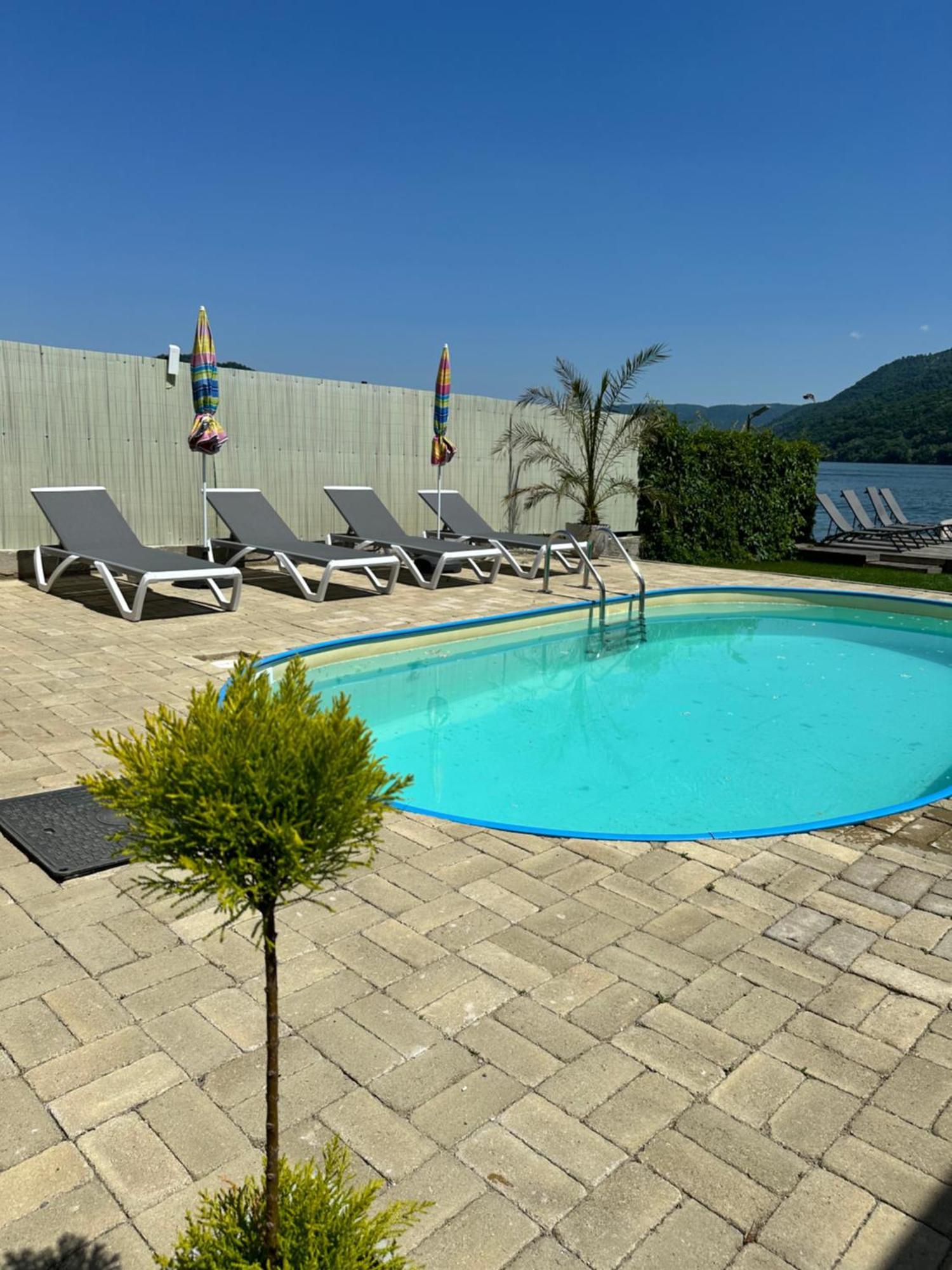 Casa Nube Hotel Orsova Exterior photo